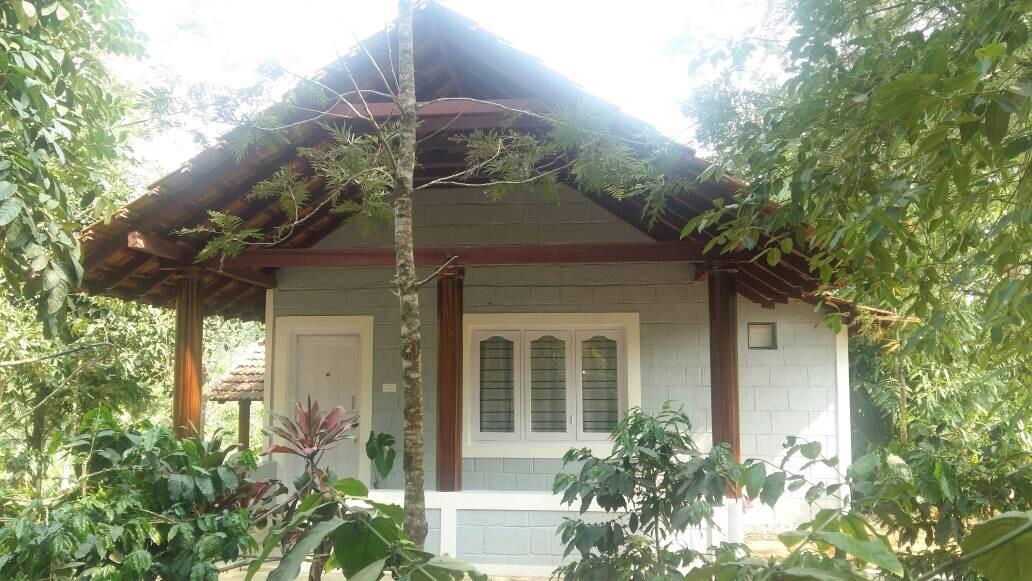 Leisure Vacations Whispering Woods Hotel Madikeri Exterior photo